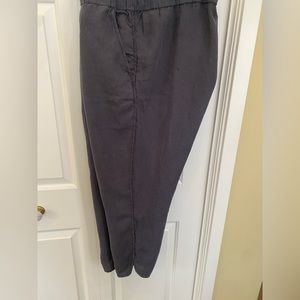 Gray linen crop pants